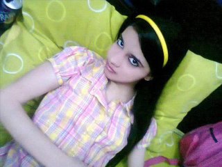 Beautiful Pakistani School Girls