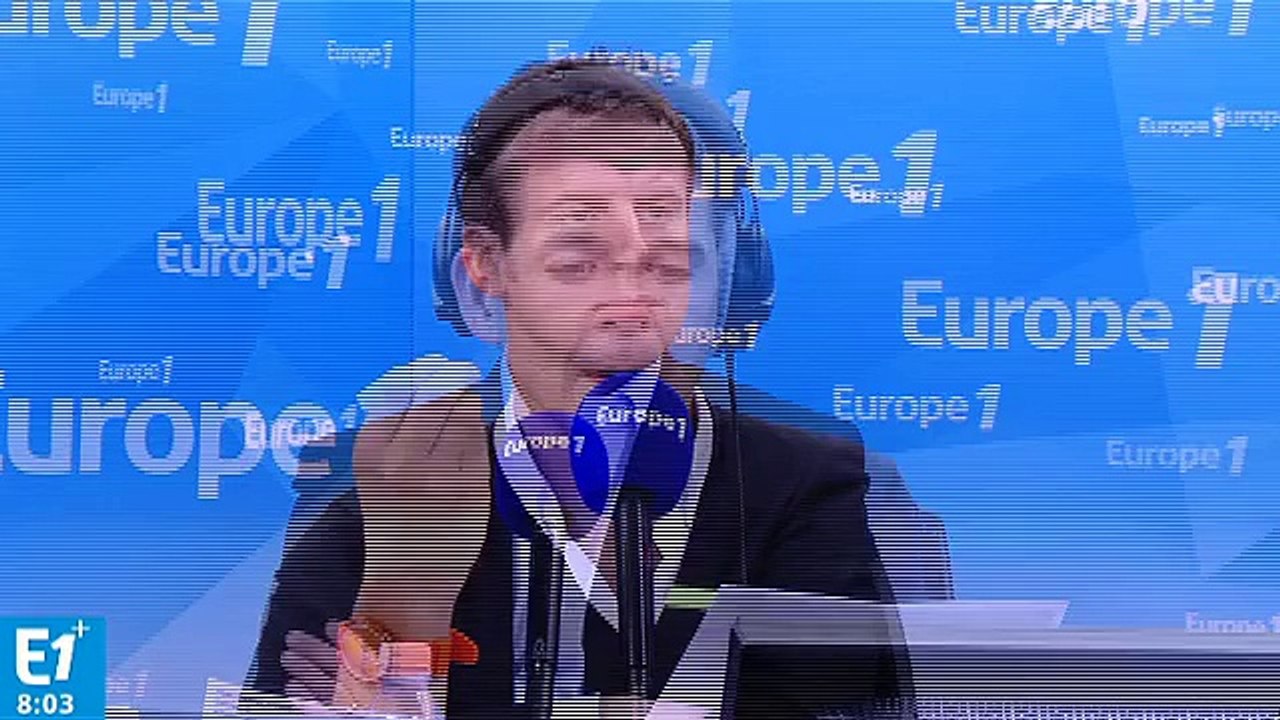 Emmanuel Macron sur Michel Combes : "il se moque de nous"