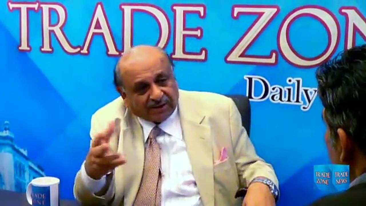 A.K. Memon discussing with Abdul Shakoor Khatri - Chairman FPCCI Standing Committee on Industrial Promotion and Facilita