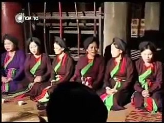 Nhác trông thấy bóng đôi người - 13 - Lối chơi quan họ