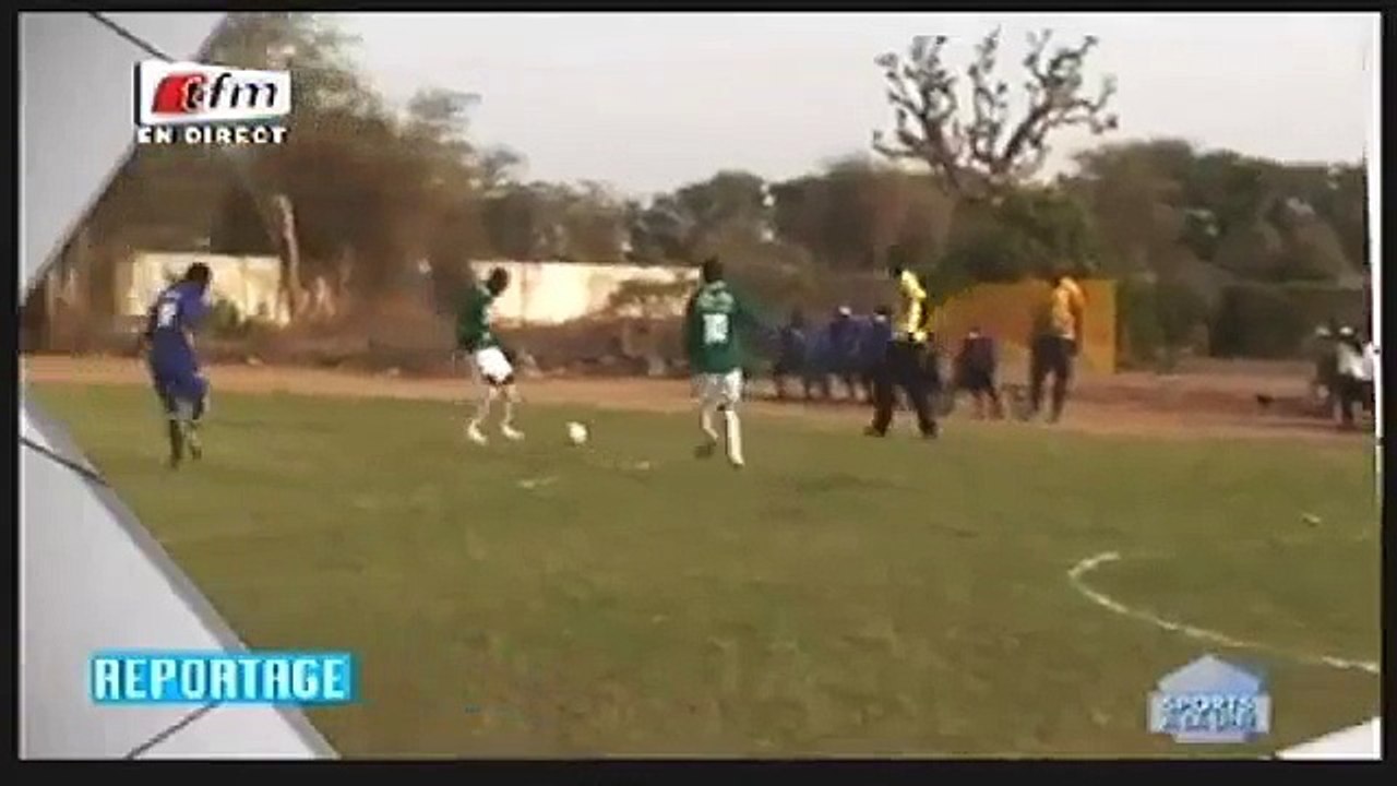 Impressionnant! Regarder comment les non voyants jouent au foot Ball