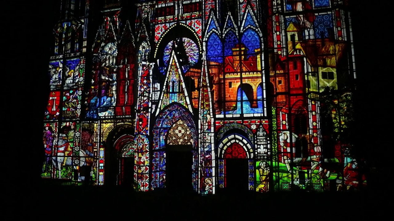Cathédrale de lumière à Rouen « Jeanne(s) » : la vidéo intégrale officielle (2015)
