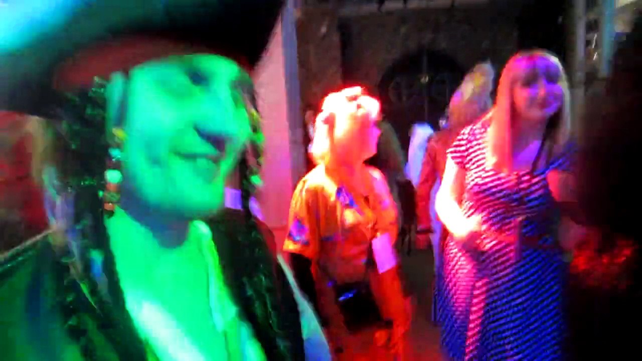 Шоумен_Ведущий на праздник  +7(904)988-59-46 CRAZY-PARTY ПАЛАТА № 6 Ведущий_на_корпоратив_Екатеринбург Артисты_шоу