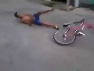 Funny Cycle Accident with Small Ki