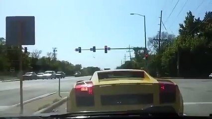 $225,000 Lamborghini Gallardo owner tries to show off Sent in by Dora Cope - YouTube