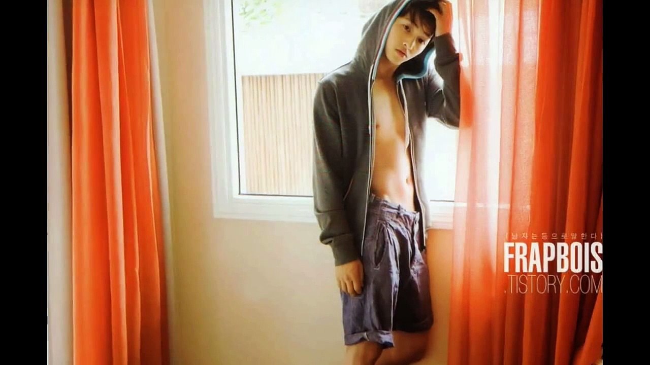 Share Some Sexy Joongki Pics To Celebrate His Return