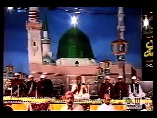 Man mudaat se is aas pr jee rahi hoon