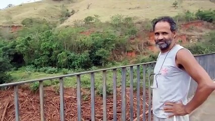 Moradores de Rio Doce lamentam lama no rio