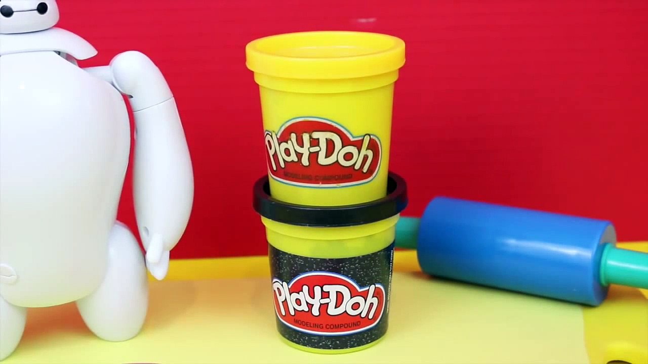 BIG HERO 6 ❤ Batman Play Doh Halloween Costume DisneyCarToys Play Dough Videos Dress Up Su