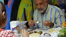 Is there still a place in Istanbul for romantics? (Anthony Bourdain Parts Unknown)