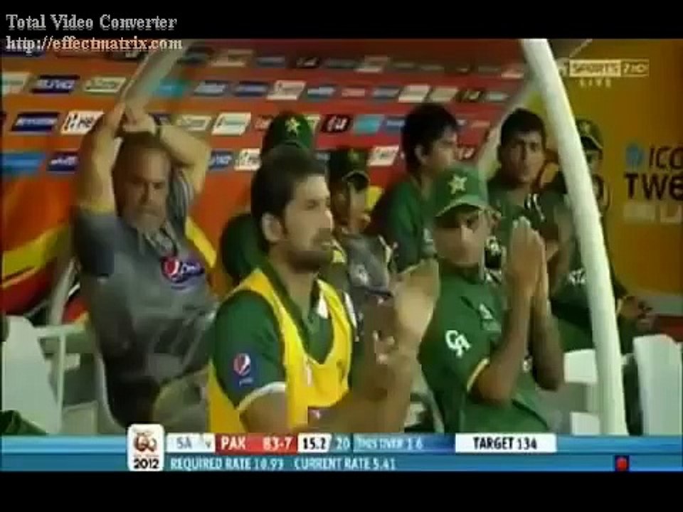 UMAR GUL SMACKS THREE MASSIVE SIXES