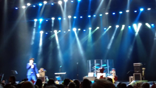 «Есть бумажка у людей» (стихи), «Casta Diva» А.Бон (Москва, Crocus, 29.05.2015) (Cher Okeangel)