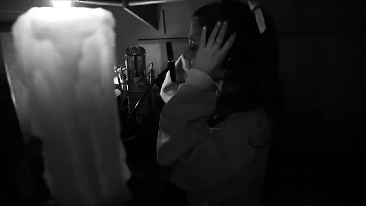 Emotions - Ariana Grande (Mariah Carey cover)