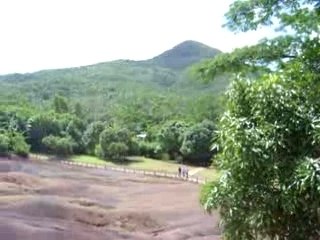 La Terre aux 7 couleurs