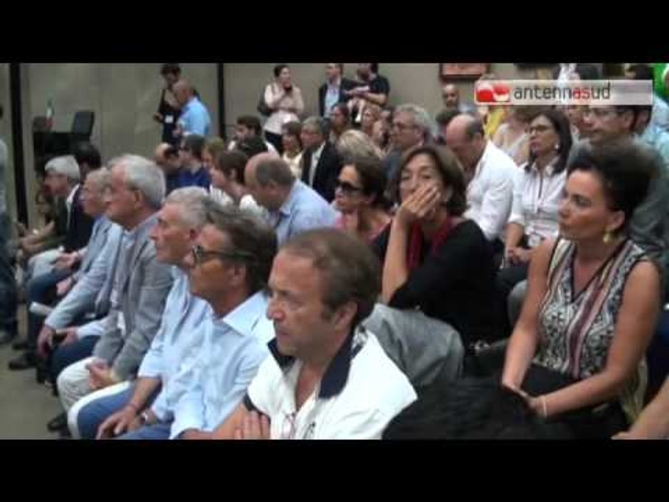 Tg Antenna Sud, Emiliano a Renzi : "Serve il Piano per il Sud"