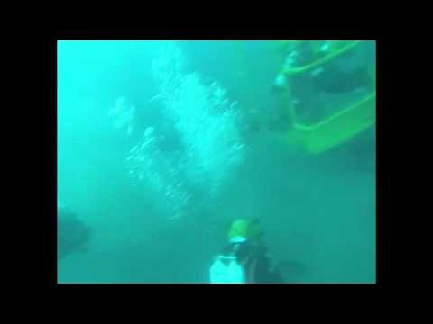 Defensa intensifica con buzos la búsqueda de los tres militares desaparecidos