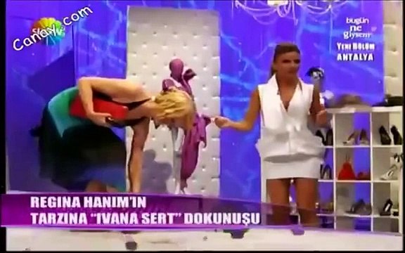 Şarkı Yarışmasında Yarışmacı Kız Giydiği Elbise İle Jürinin Ağzını Açık Bıraktı