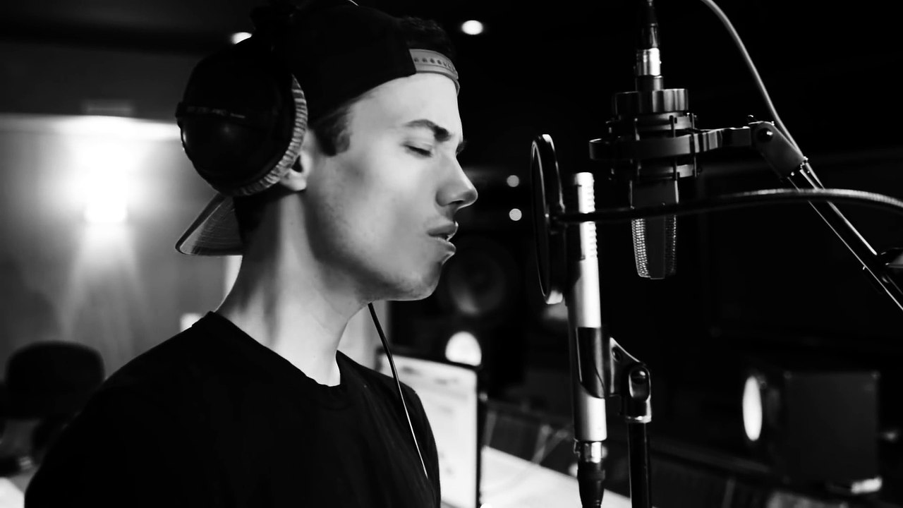 HELLO COVER BY LEROY SANCHEZ