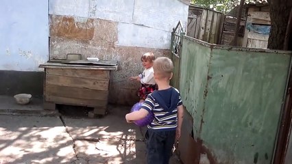 Маша и Медведь отдыхают