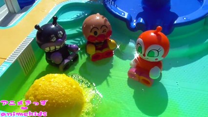 アンパンマン おもちゃ アニメ プール で びっくらたまご おふろ ��