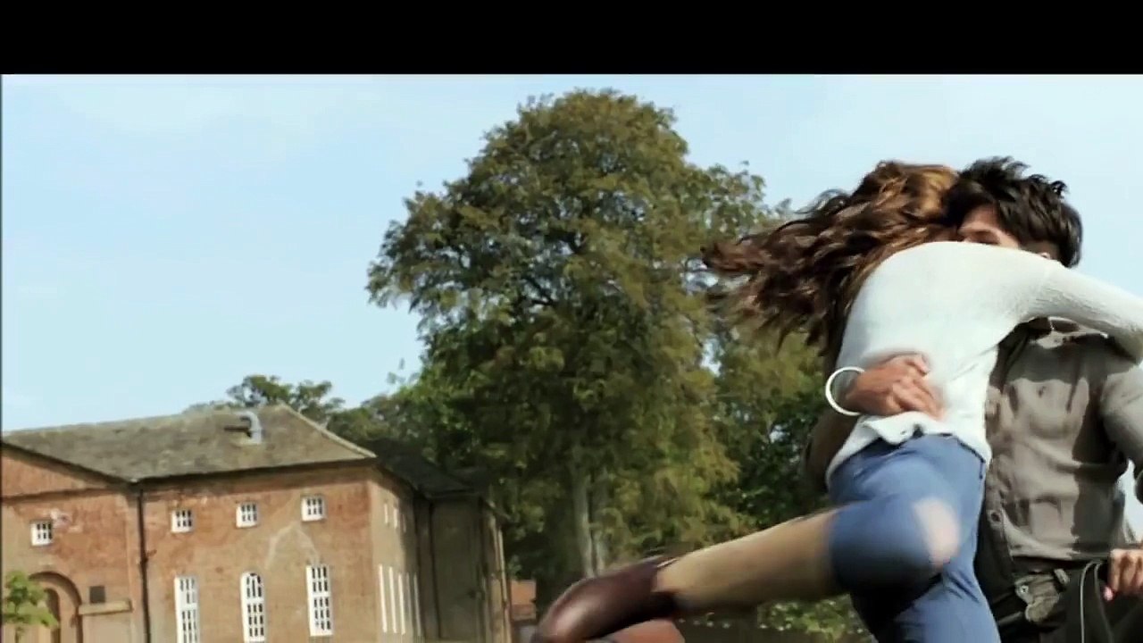 Alia Bhatt  Show In Shaandaar