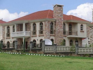 Ethiopia Building Luxury House for retired Government officials - YouTube