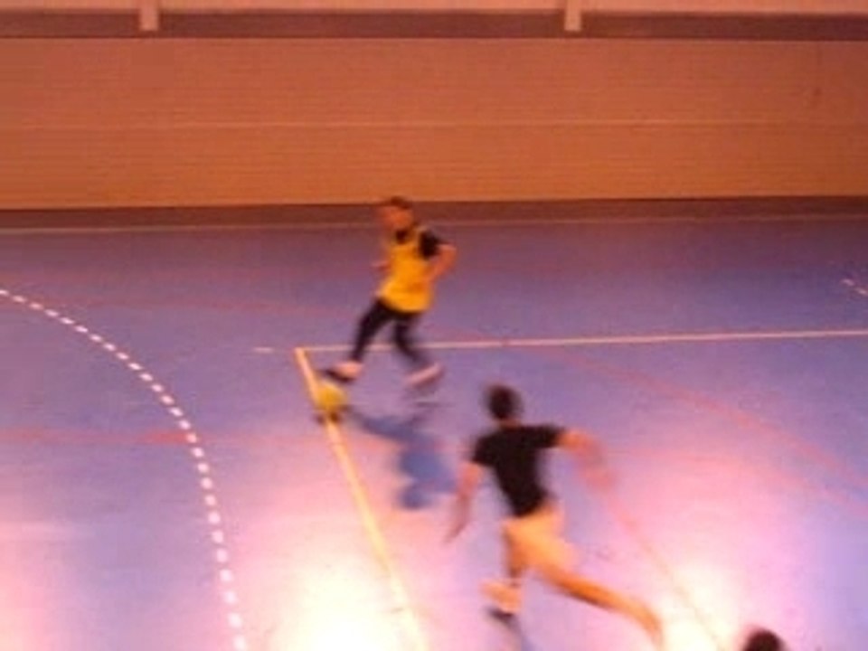 but de foued10 en final futsal