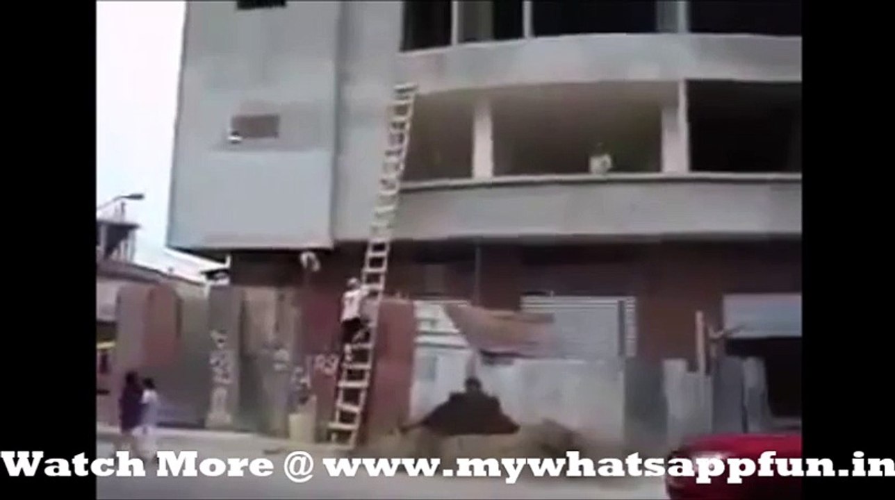 Whatsapp Funny video || Sending Sand on 4th Floor