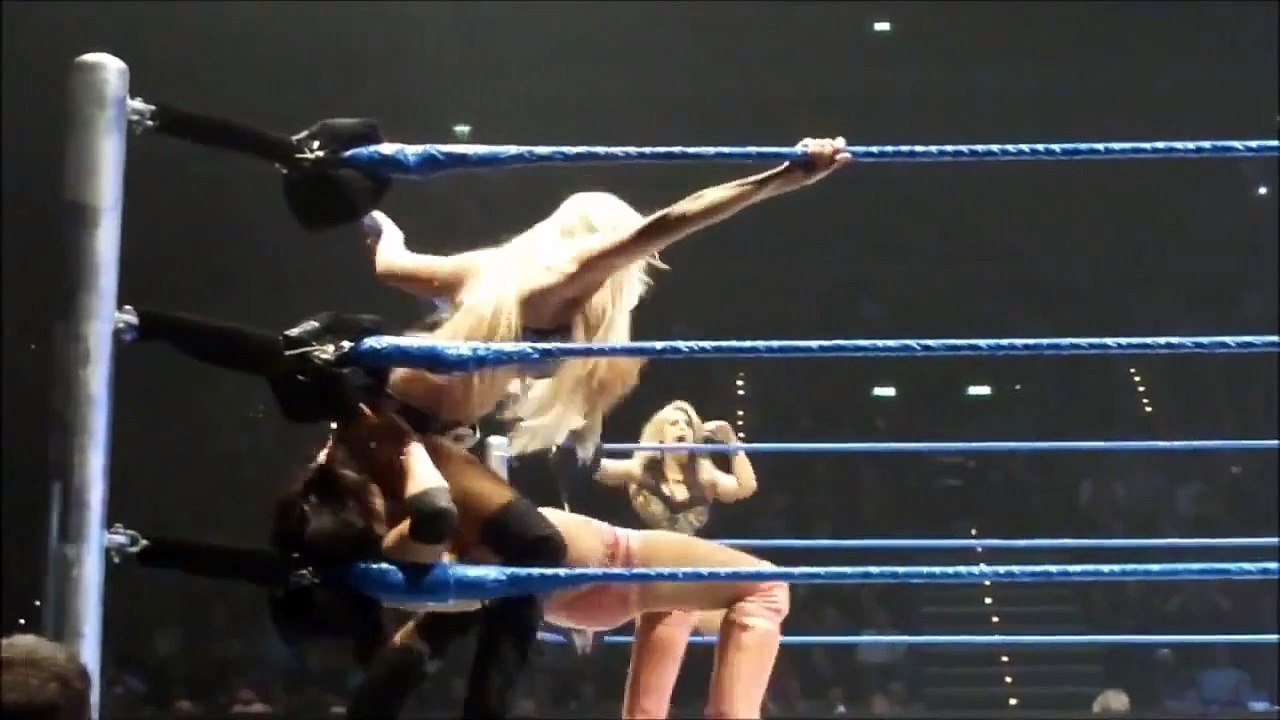 Kelly Kelly and Layla show