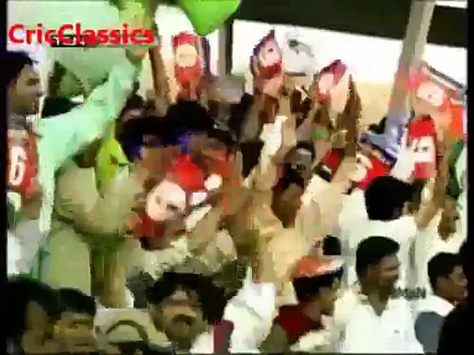 Inzamam Ul Haq 13 massive sixes.......must watch