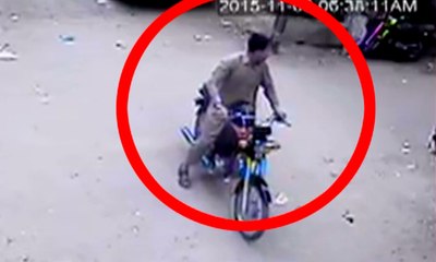 CCTV footage of Bike robbery in Karachi