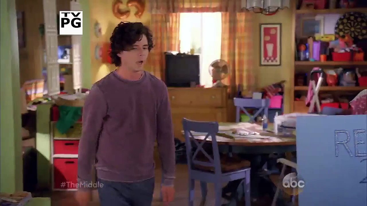 FIGHT THE GERMS ! : The Middle 7x07 Promo "Homecoming II: The Tailgate" (HD) #TheMiddle @TheMiddle_ABC