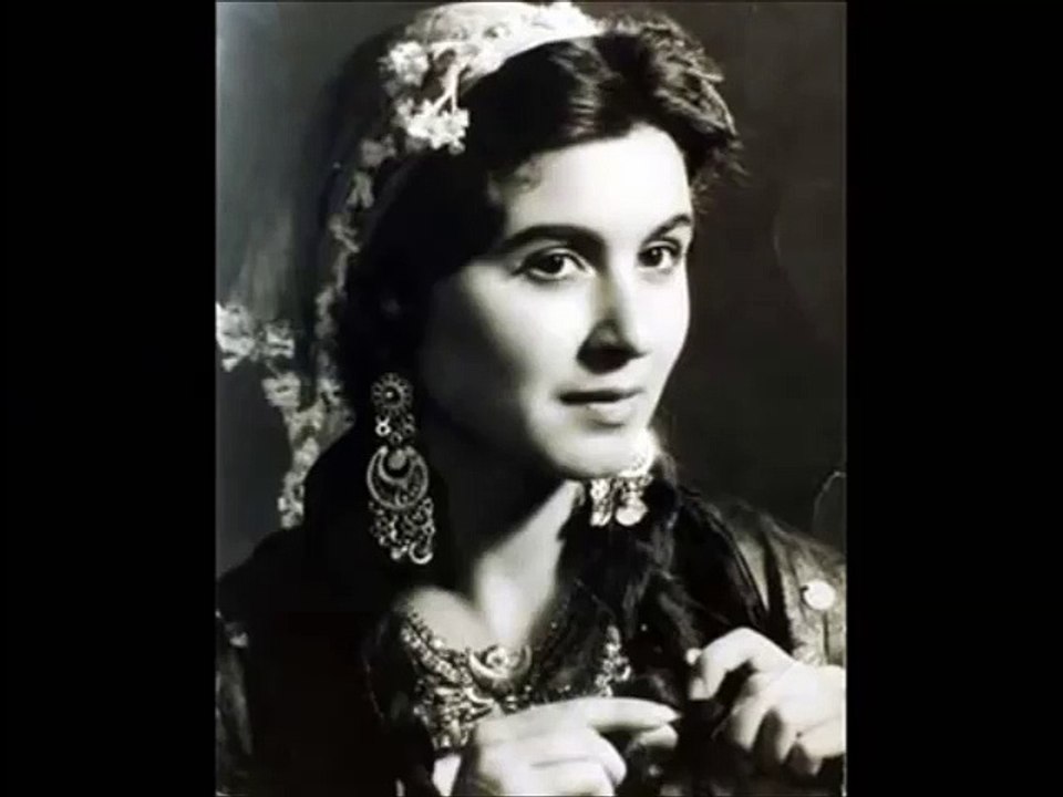 موسيقي عزيزه - محمدعبد الوهاب