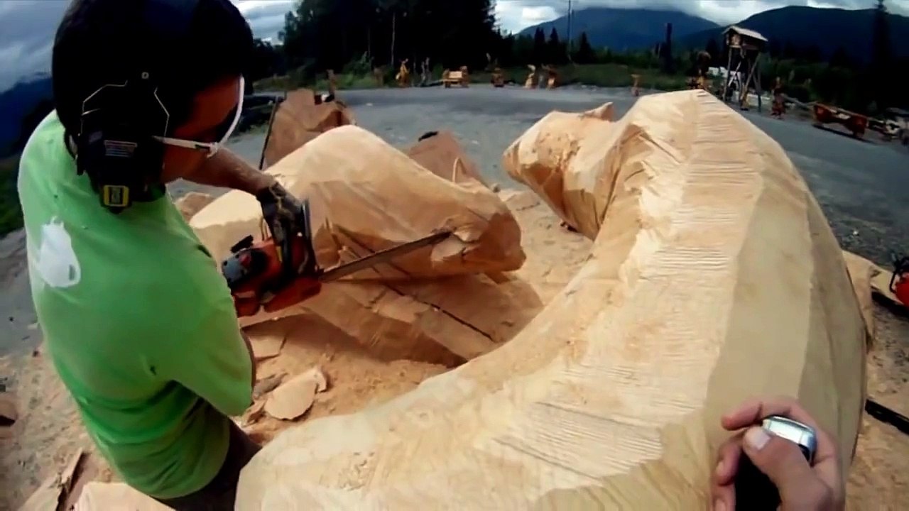 На что способен человек с бензопилой