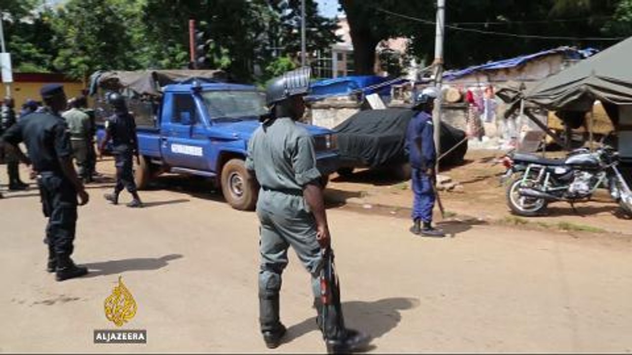 Guinea police rush to contain prison riot