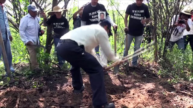 16 muertos en tiroteos y hallazgo de fosa común en México