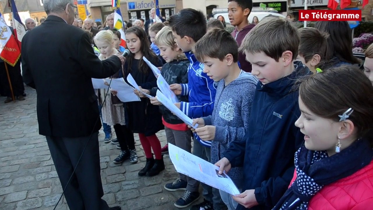 Lannion. 11-Novembre : les enfants chantent "La grande guerre"