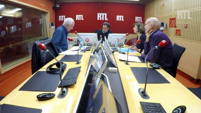 Béziers : Maintenant, Robert Ménard doit virer le café et le couscous , ose Nicolas Domenach