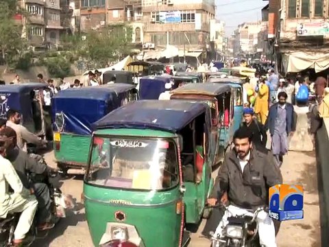 Illegal Rickshaws plying the streets of Peshawar -Geo Report -11 Nov 2015