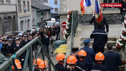 Châteaulin. 11-Novembre : une cérémonie sous le signe de la jeunesse