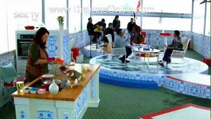 Amir Liaquat Read  A Romantic Peotry For Maria Wasti