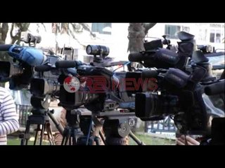 Progresraporti i BE: Politikanët deklarata armiqësore për gazetarët- Ora News- Lajmi i fundit-