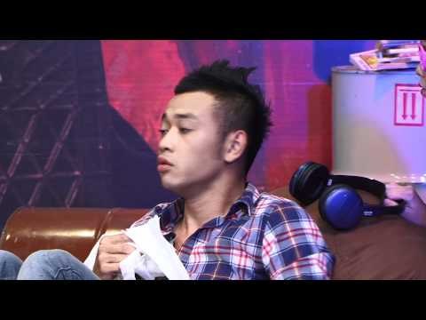 Yeah1TV - Con trai khóc có phải yếu đuối