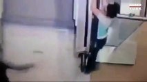 Yürüyen merdivenlerde korkunç olay - Dünya Videoları