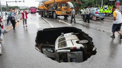 Horrible accidents caught on camera | Live Videos