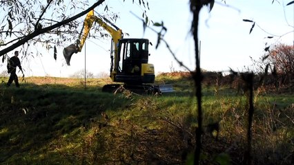 Migrants: la Slovénie érige une clôture à sa frontière croate