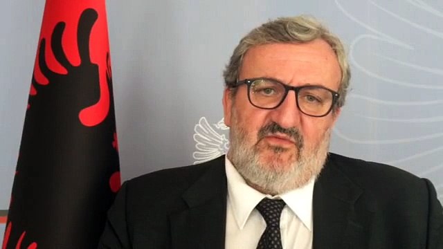 Emiliano in Albania per progetti di cooperazione, in primo piano progetto di distribuzione acqua