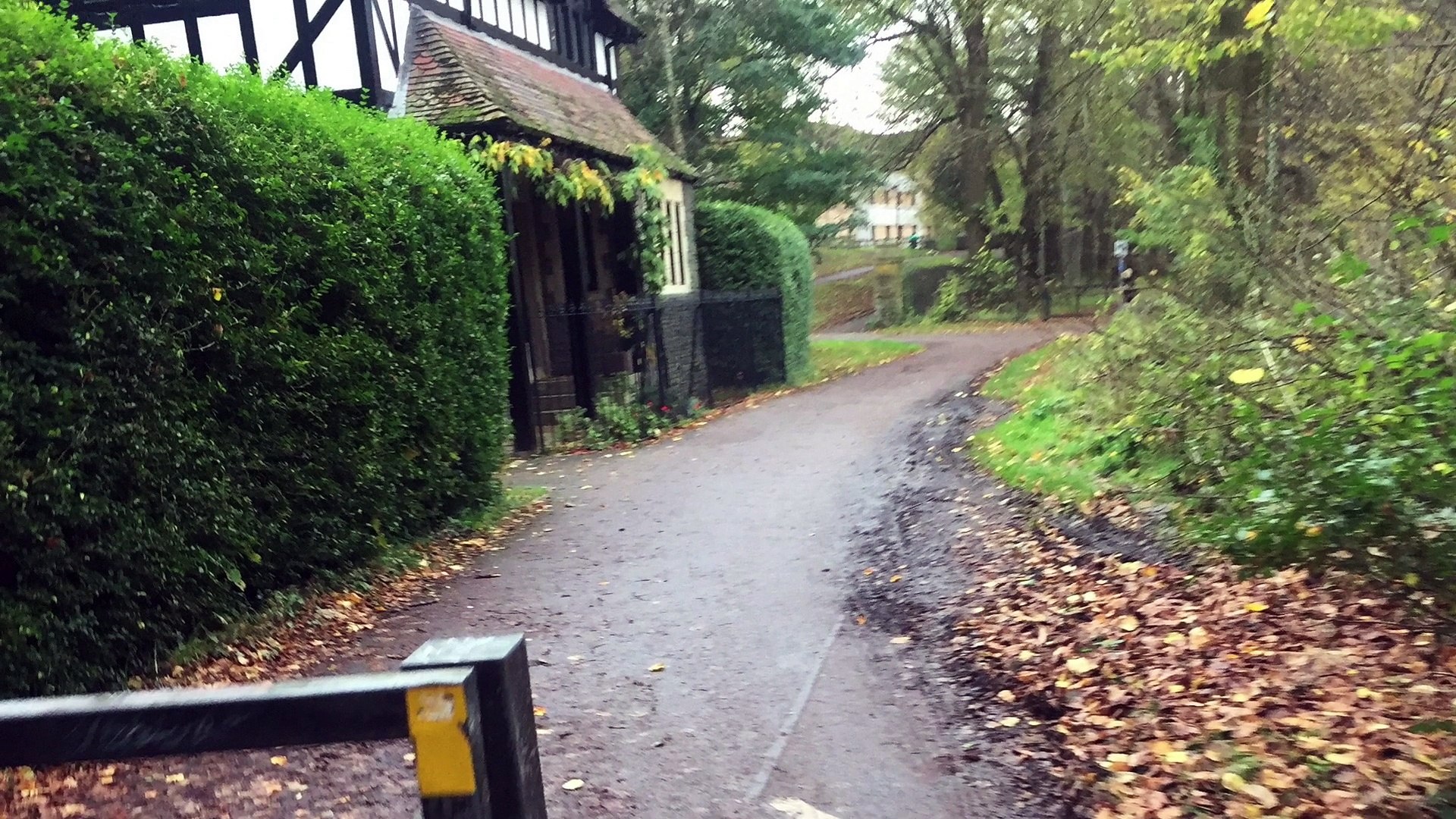 ⁣CYCLE - CYCLING FROM ABERTRIDWR TO CARDIFF BAY ON CYCLE PATH LOOP