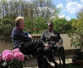 7 THE BLACK AND WHITE KEYS