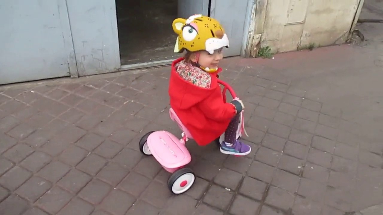 Casque Crazy Safety lecyclo.com - Ma Poupette Chérie Blog